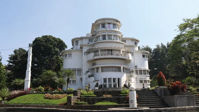印度尼西亚教育大学 · 校园景色